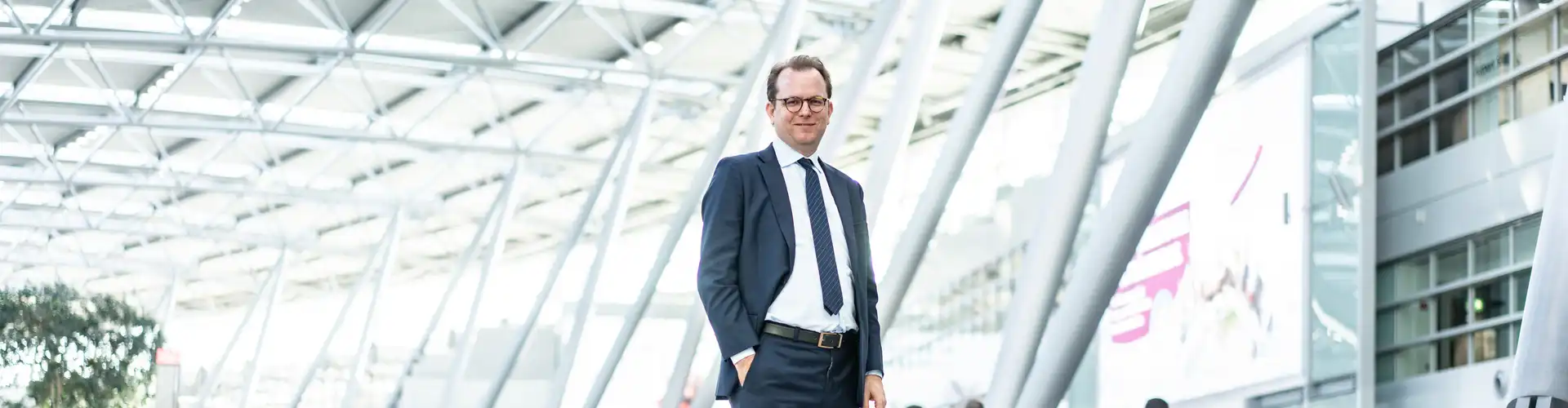 Rechtsanwalt in der Abflughalle