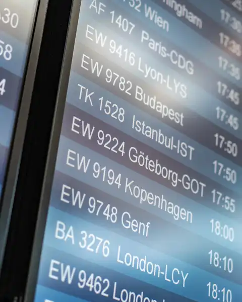 Anzeigetafel Flughafen