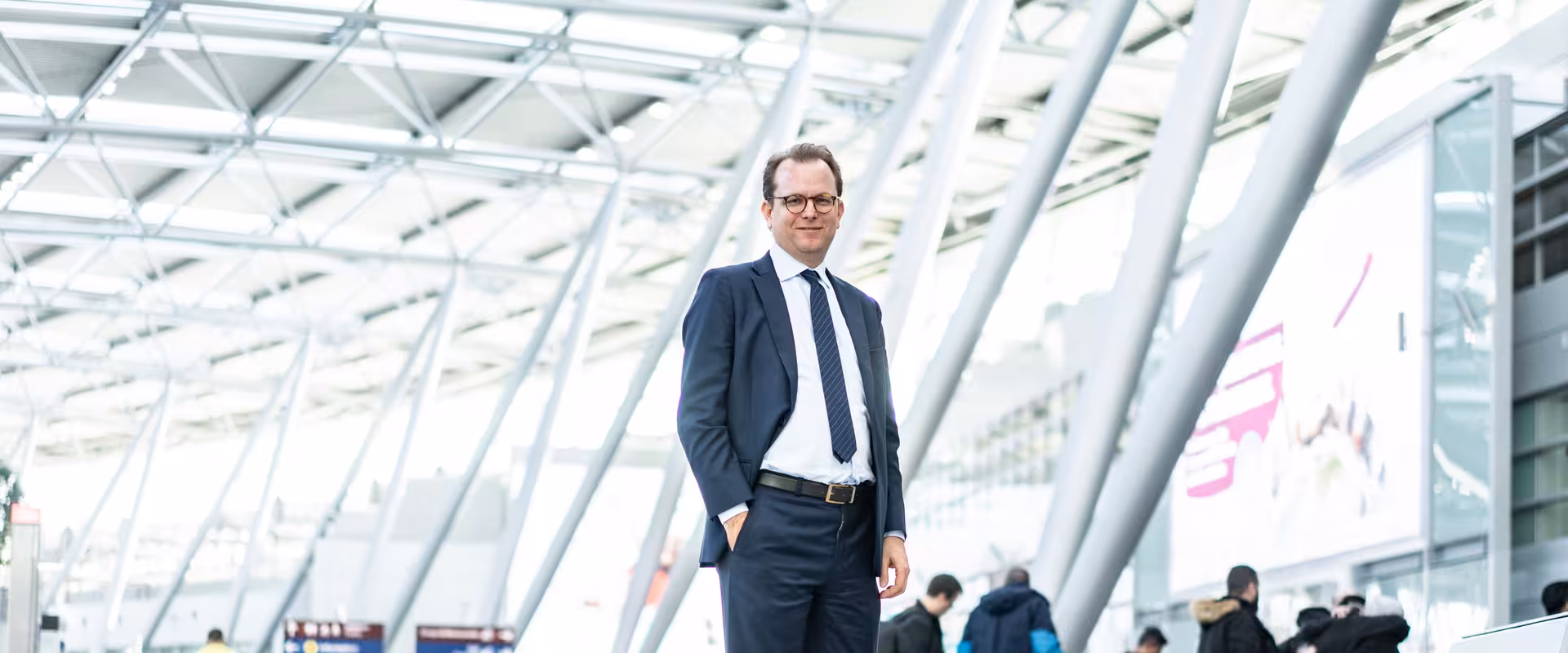 Rechtsanwalt in der Abflughalle